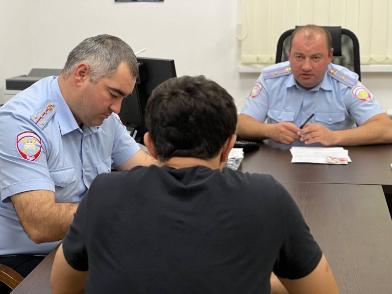 Автоинспекторы Прохладненского района Кабардино-Балкарии привлекли к ответственности 22-летнего «дрифтера» на «семерке»
