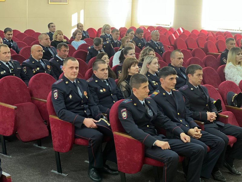 В Прохладненском районе прошло торжественное собрание в честь Дня сотрудника органов внутренних дел